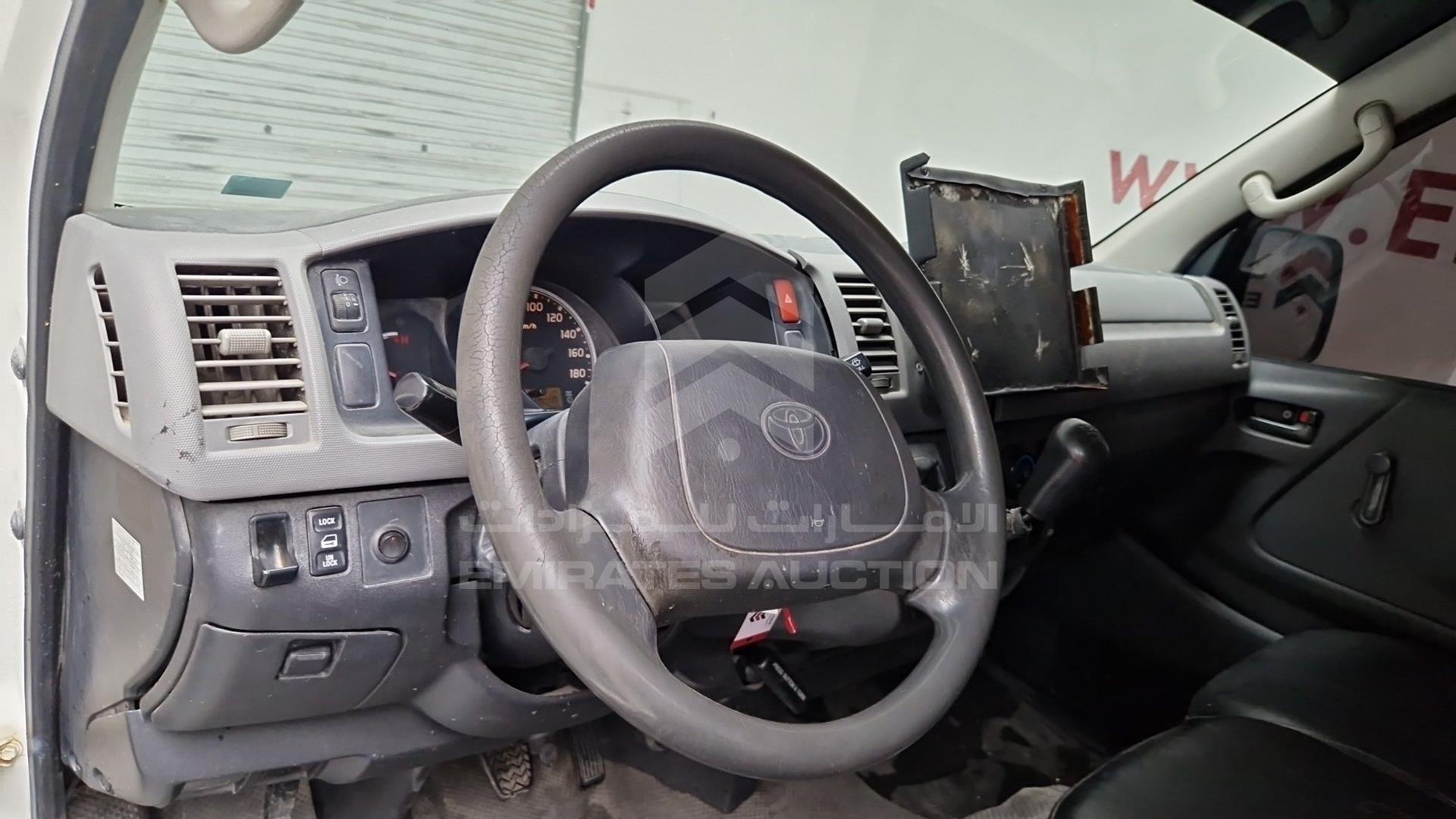 2007 TOYOTA HIACE VIN: JTGJX02PX75006785