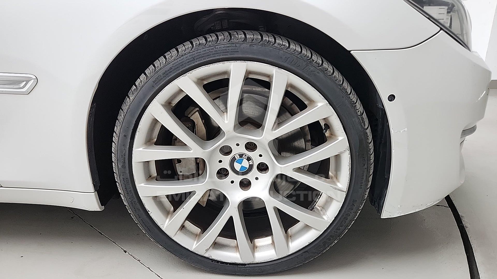 2013 BMW 750LI VIN: WBAYE8105DDD87712