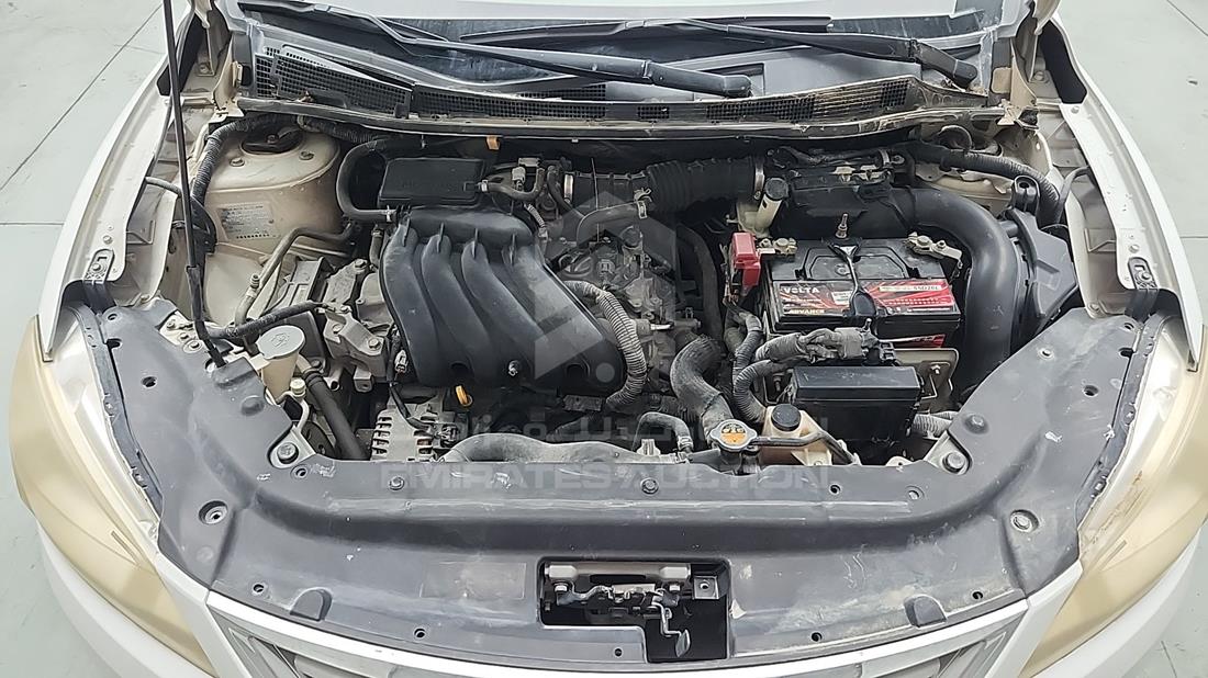 2014 Nissan Sentra — Engine Bay — Photo 33
