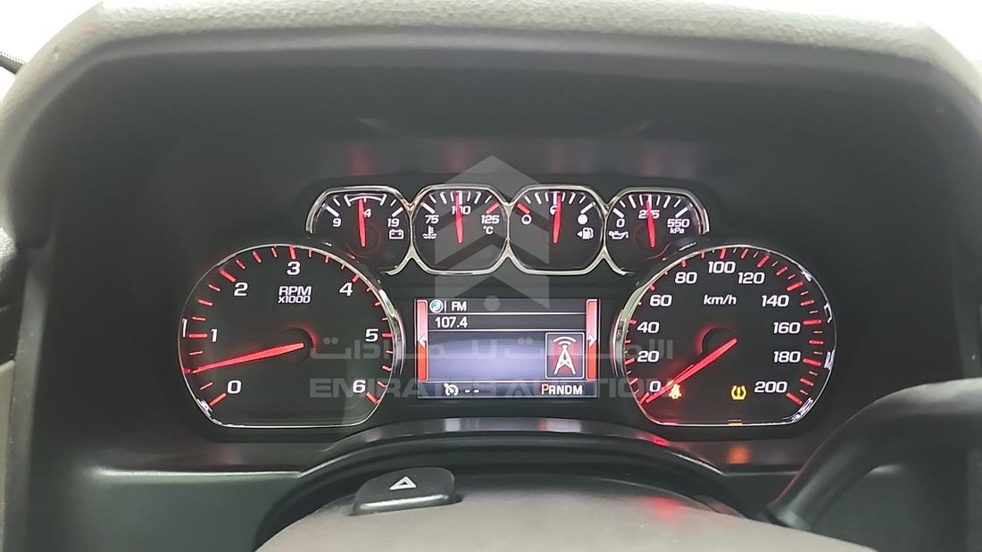 2015 GMC Yukon — Speedometer & RPM Gauges — Photo 14