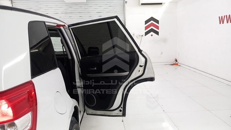 JS3TD54V274115577 Auction: EmiratesAuction Lot: 408892 JS3TD54V274115577 Suzuki Grand Vitara 2007 WHITE Photo 24