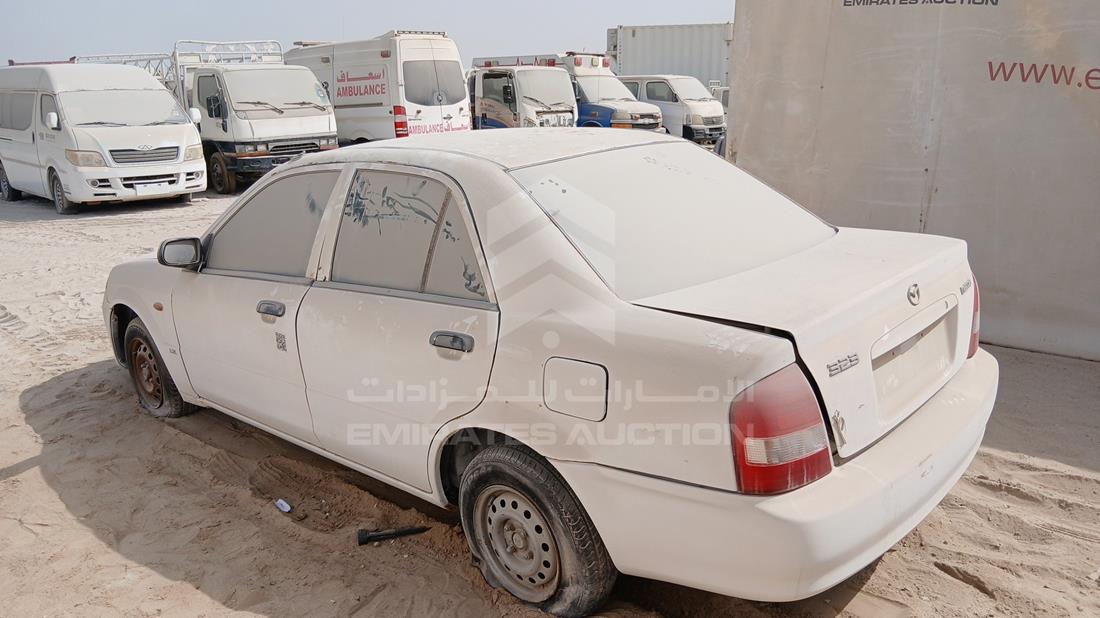 مازدا 323 2003 — الزاوية الخلفية اليسرى — صورة 6