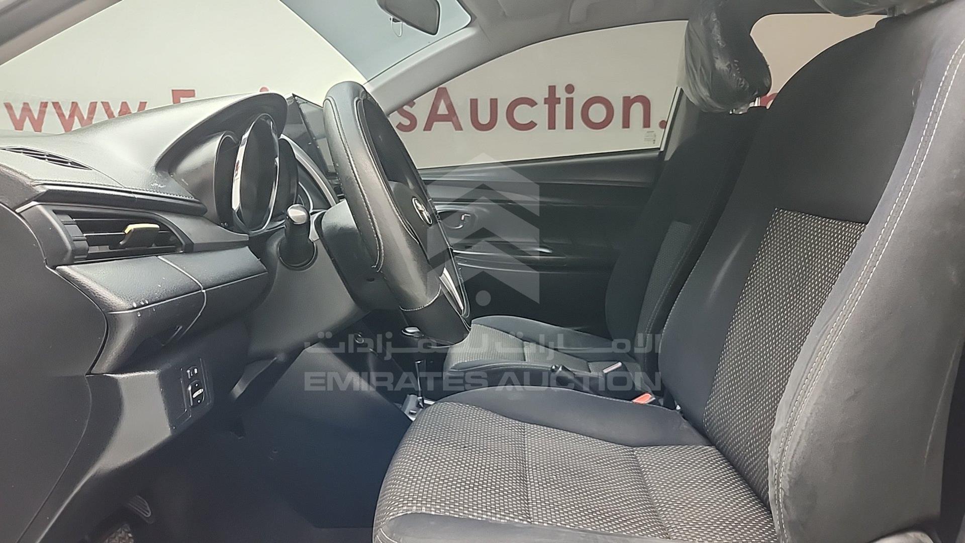 2014 TOYOTA YARIS VIN: MR2BT9F3XE1074588