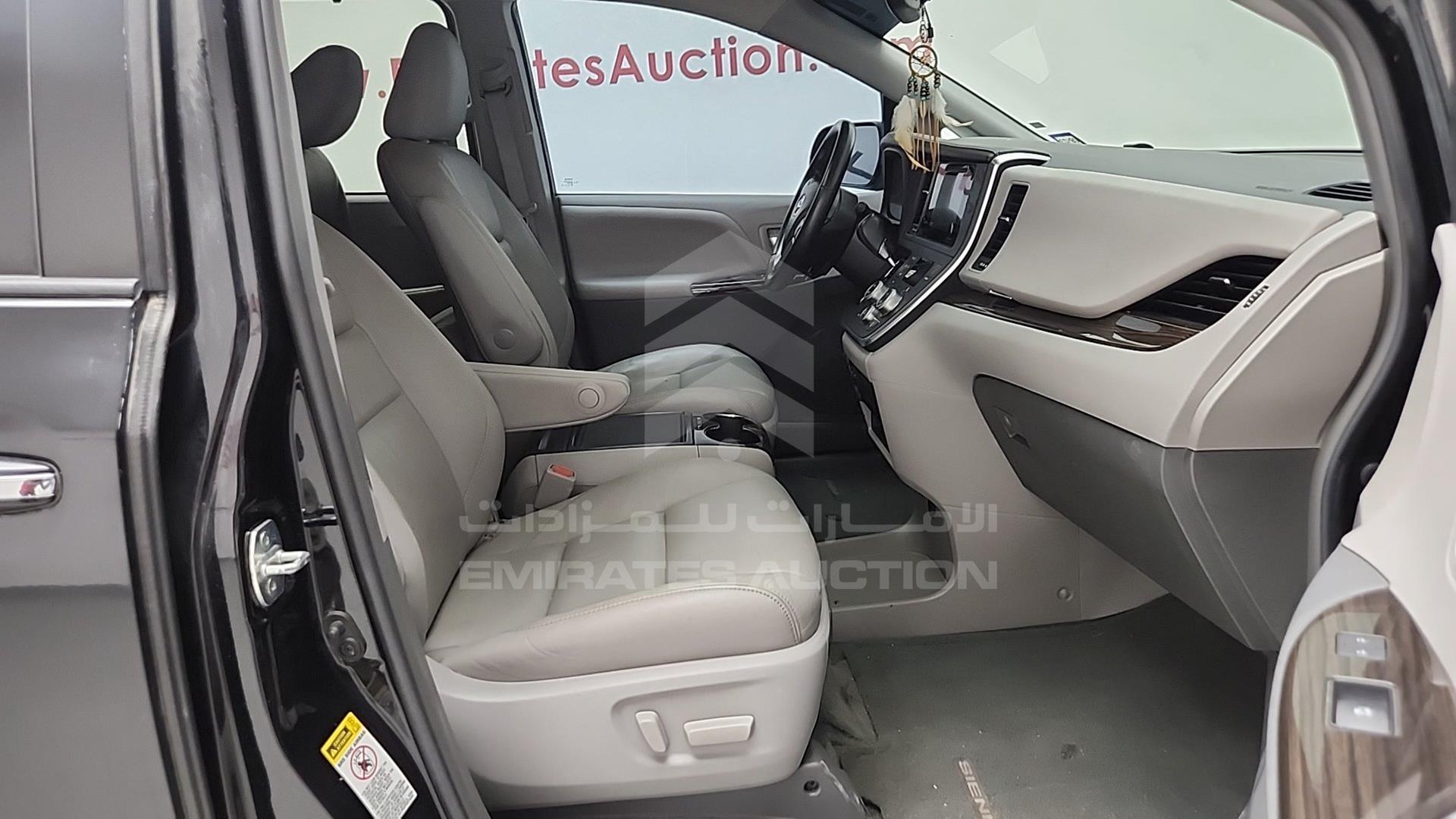 2016 TOYOTA SIENNA VIN: 5TDYK3DC0GS750850