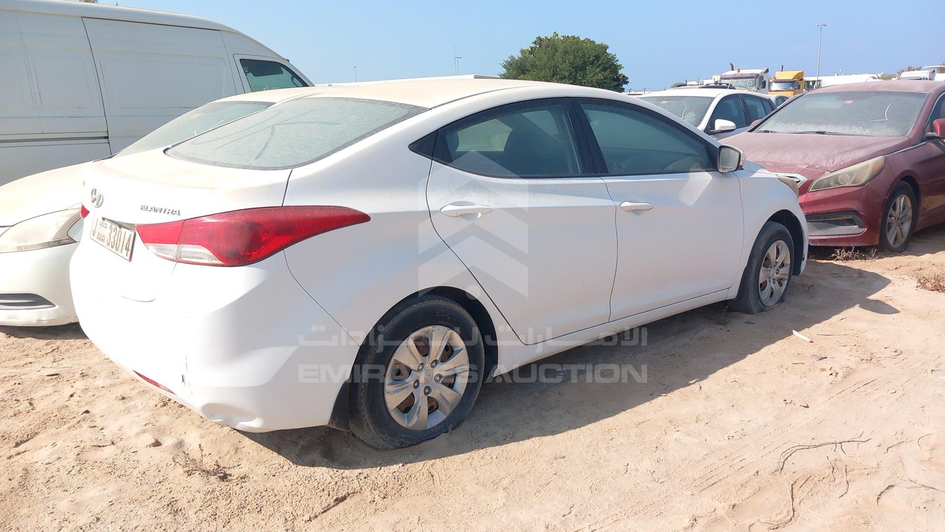 2013 HYUNDAI ELANTRA VIN: KMHDG41EXDU585677
