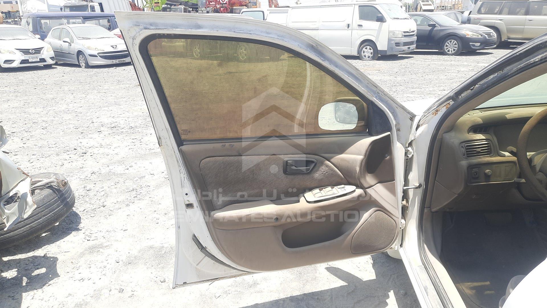 2000 TOYOTA CAMRY VIN: 6T1BG23K2YX412694