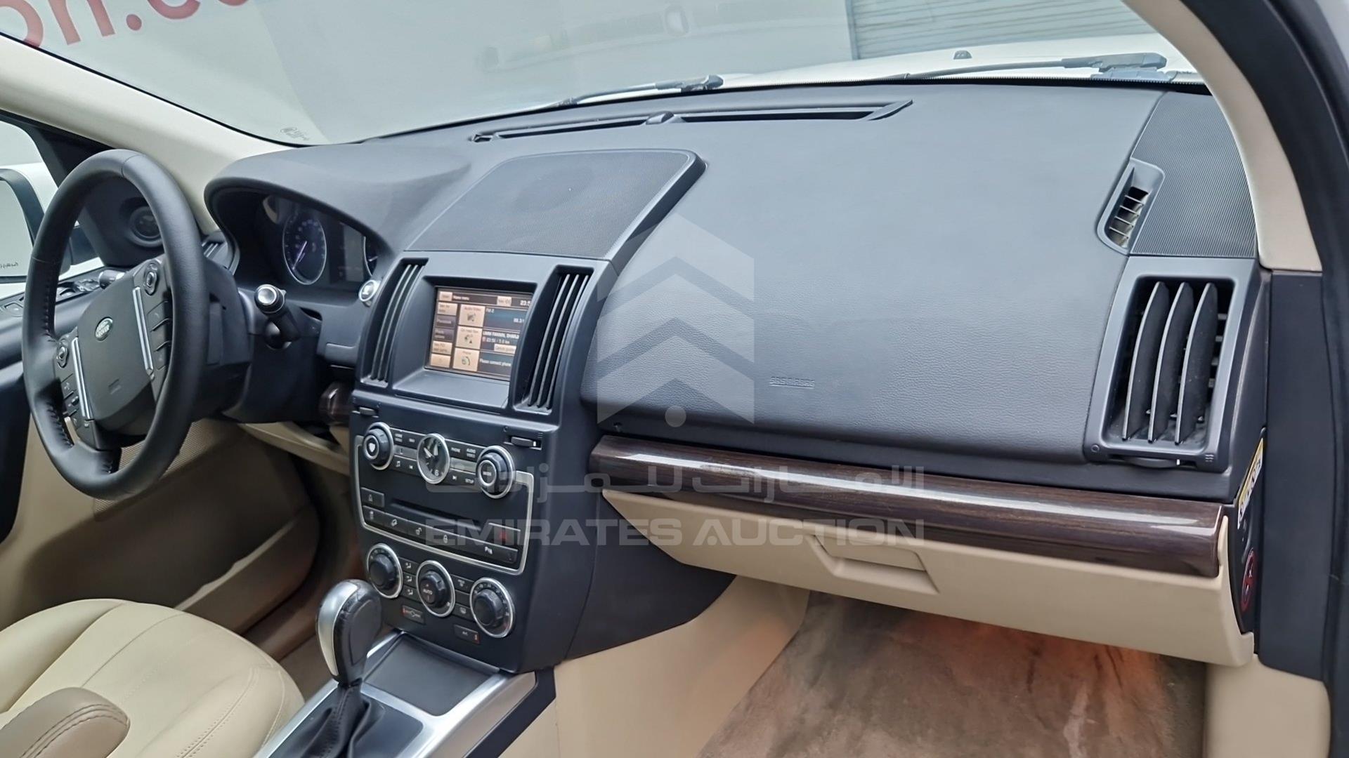 2014 LAND ROVER LR 2 VIN: SALFA2BG8EH390036