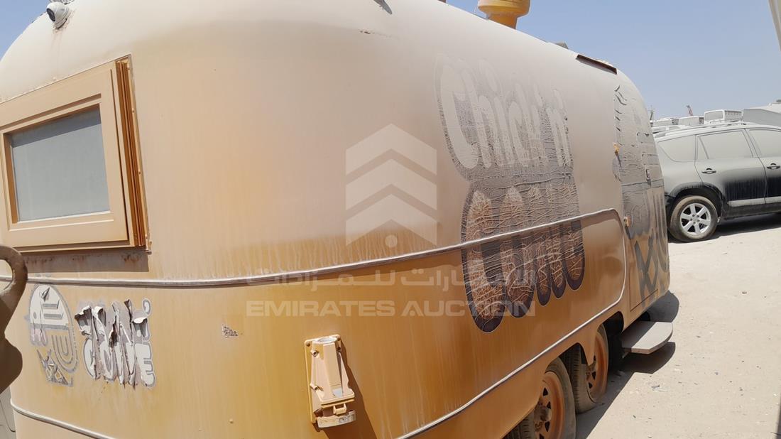 تريلر Food Truck — الزاوية الخلفية اليمنى — صورة 7