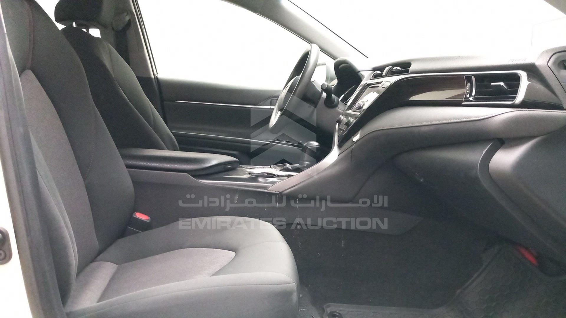 2020 TOYOTA CAMRY HYBRID VIN: JTNB29HK8L3060801