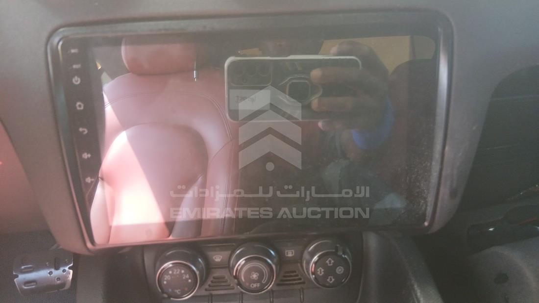 اودي تى تى 2008 — نظم الترفيه وكاميرا المراقبة والملاحة — صورة 16