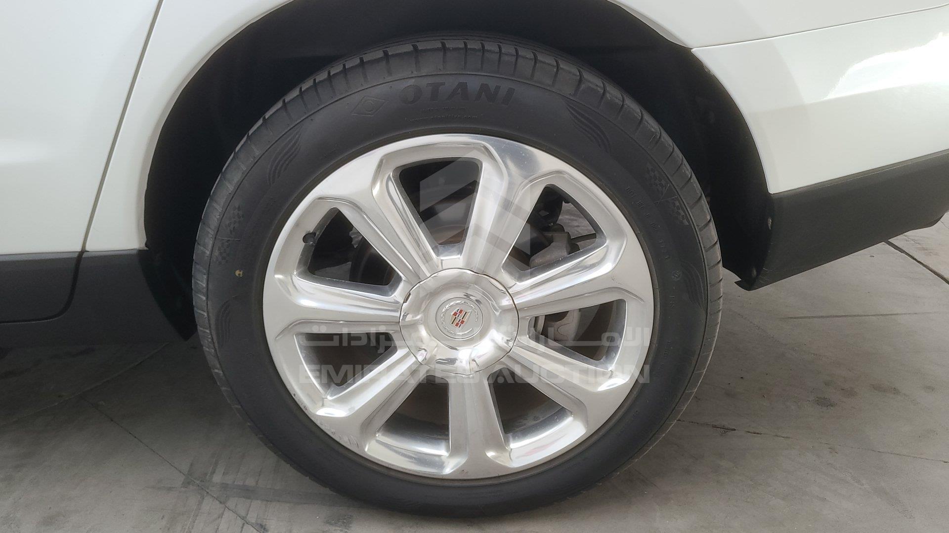 3GYFN9E32FS556311 - 2015 Cadillac SRX - #428187
