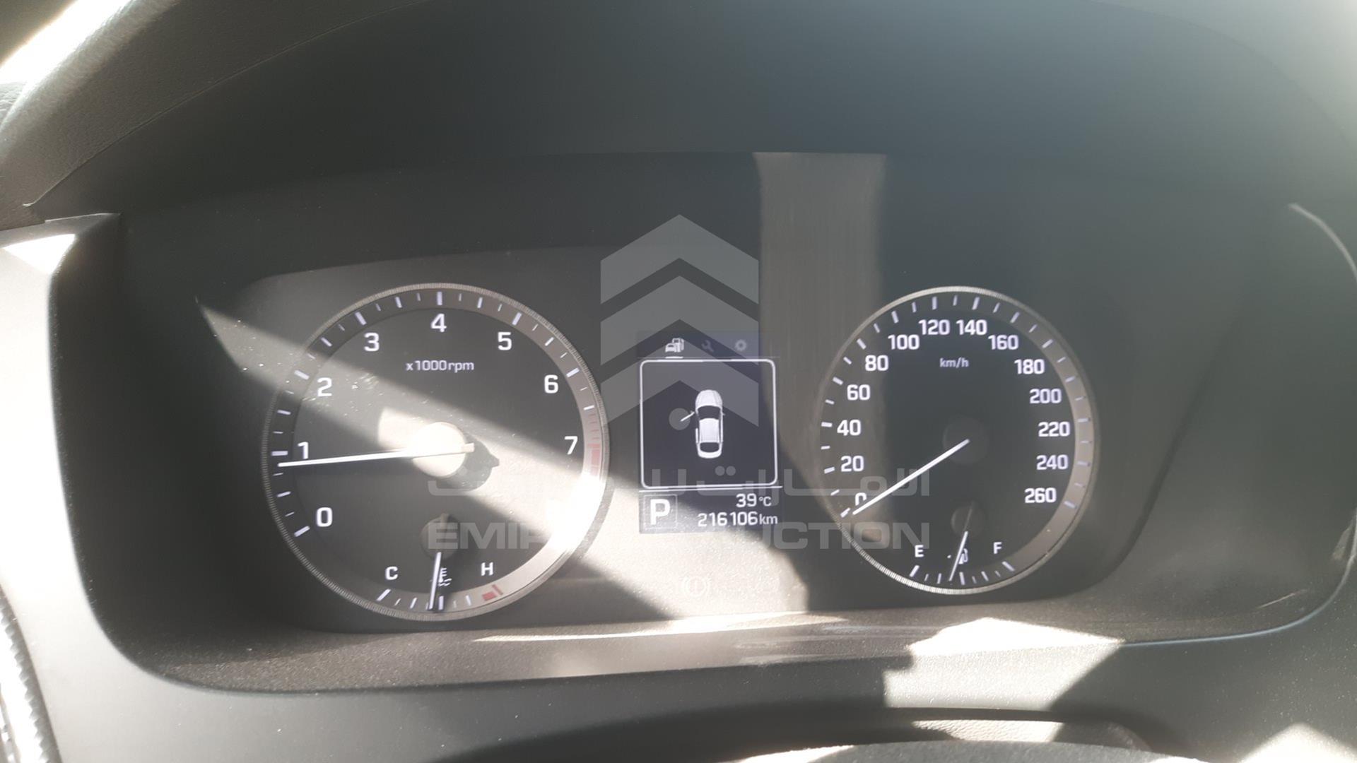 2016 HYUNDAI SONATA VIN: KMHE241G2GA122507