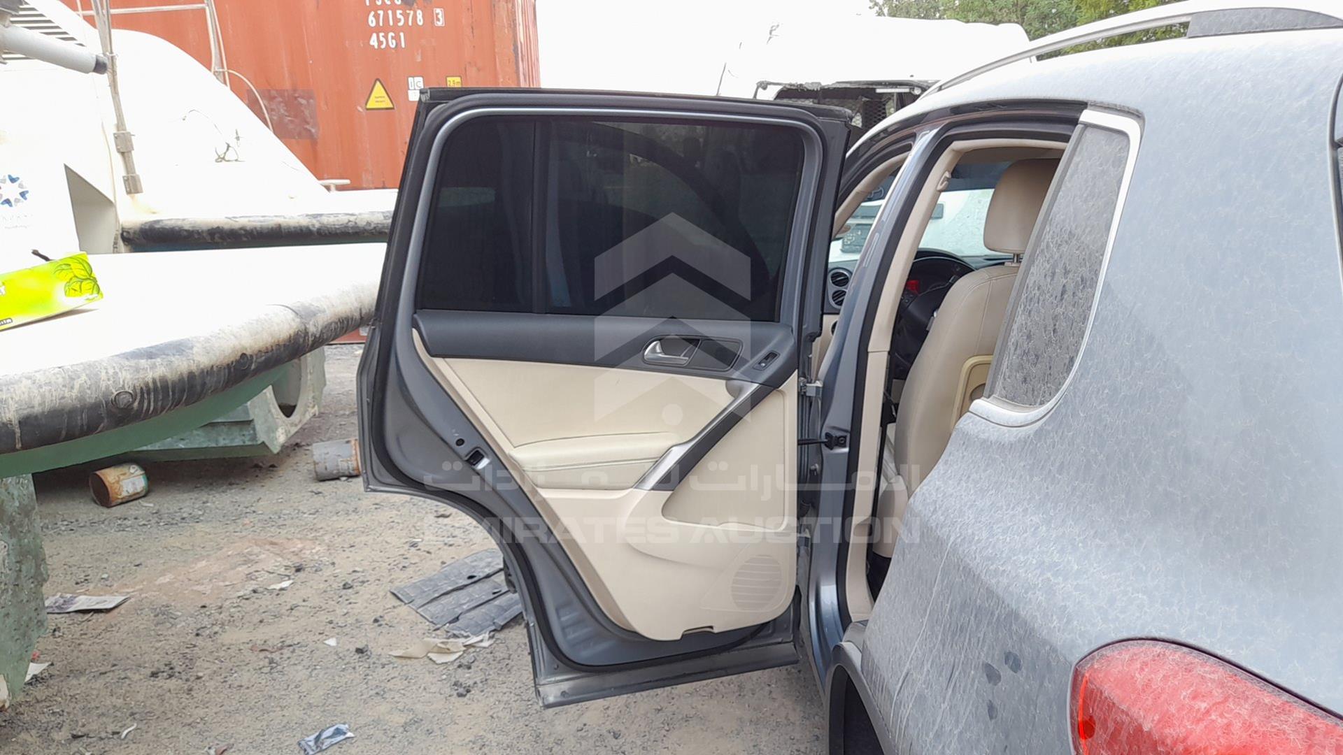 2009 VOLKSWAGEN TIGUAN VIN: WVGCE15N29W019177