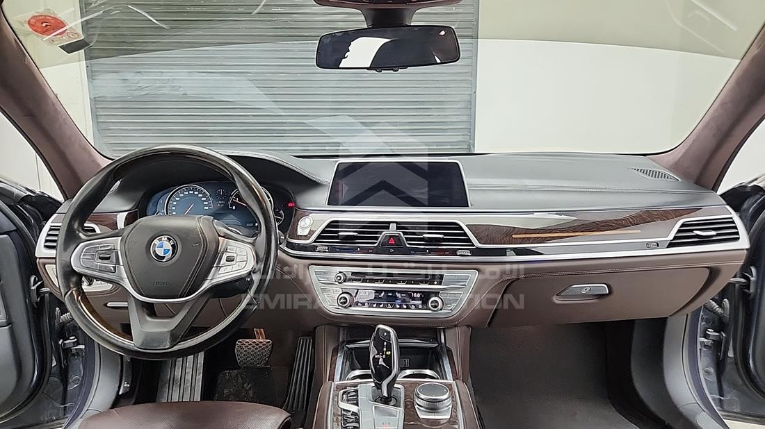 2016 BMW 740 LI — Full Dashboard View — Photo 18