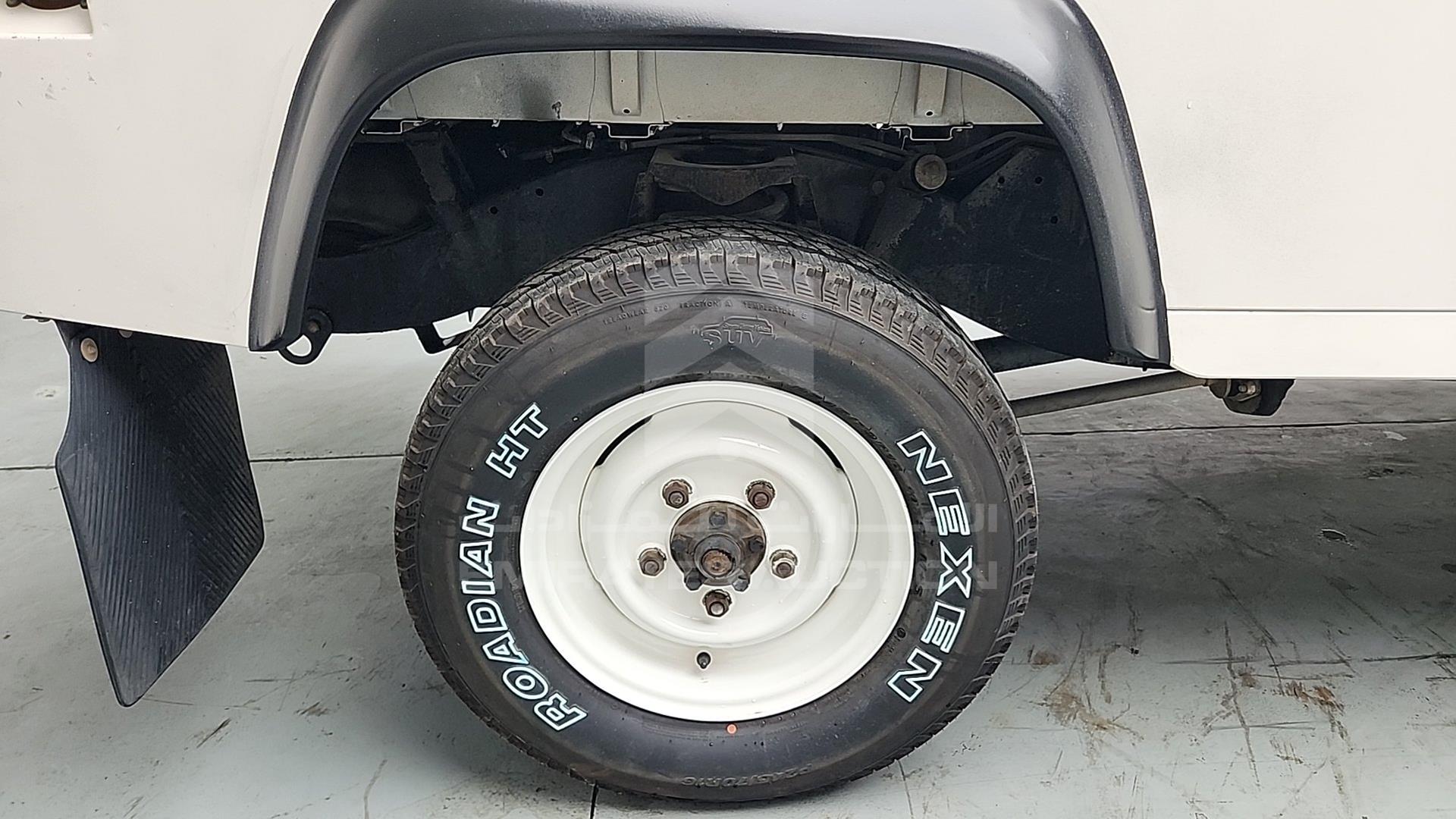 1994 LAND ROVER DEFENDER VIN: SALLDHAV8MA947261