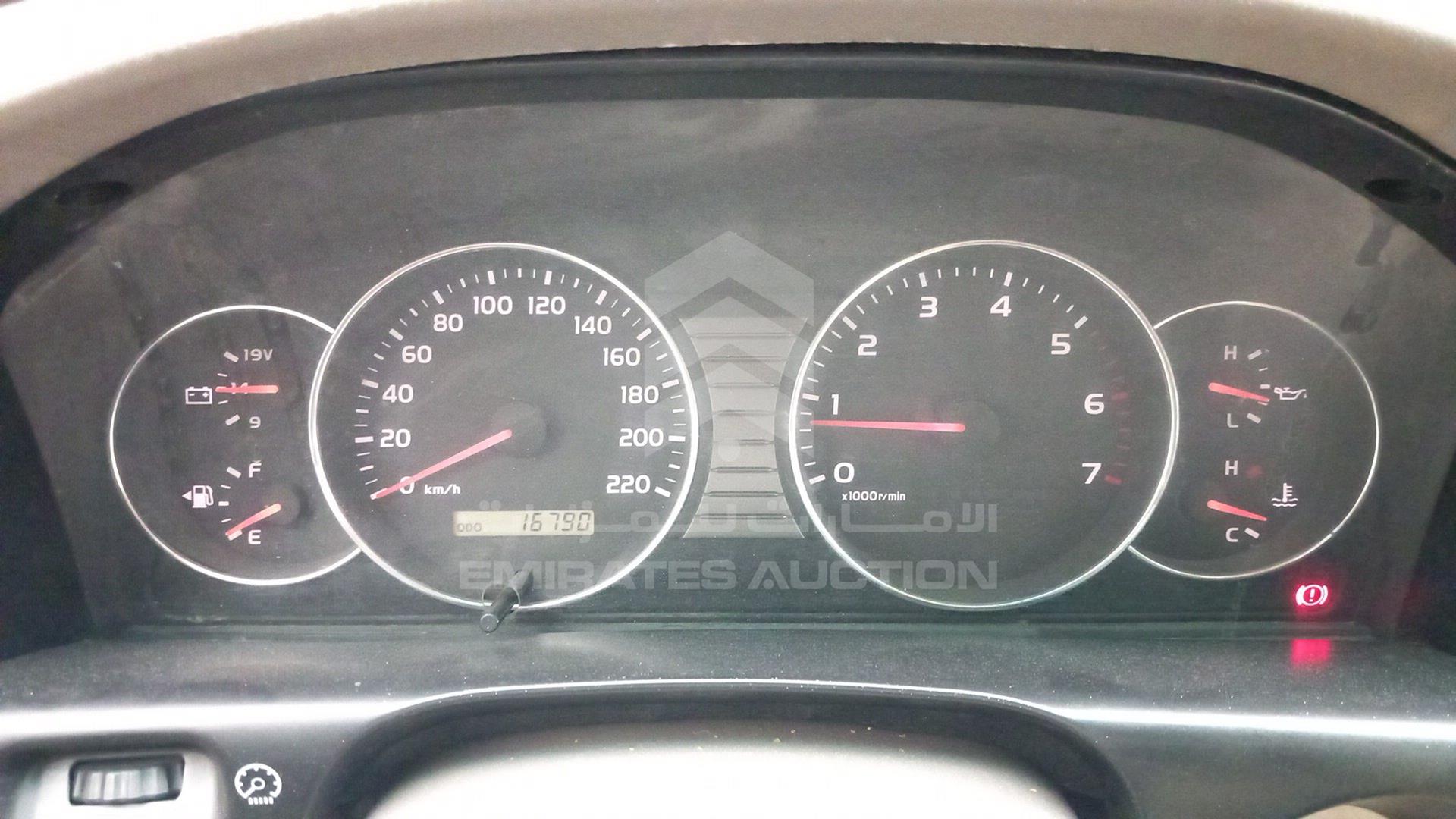 2004 TOYOTA LAND CRUISER VIN: JTEHT05J442060123