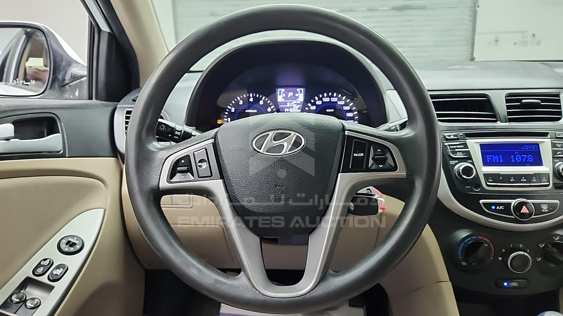 2017 HYUNDAI ACCENT VIN: KMHCT41B5HU235733