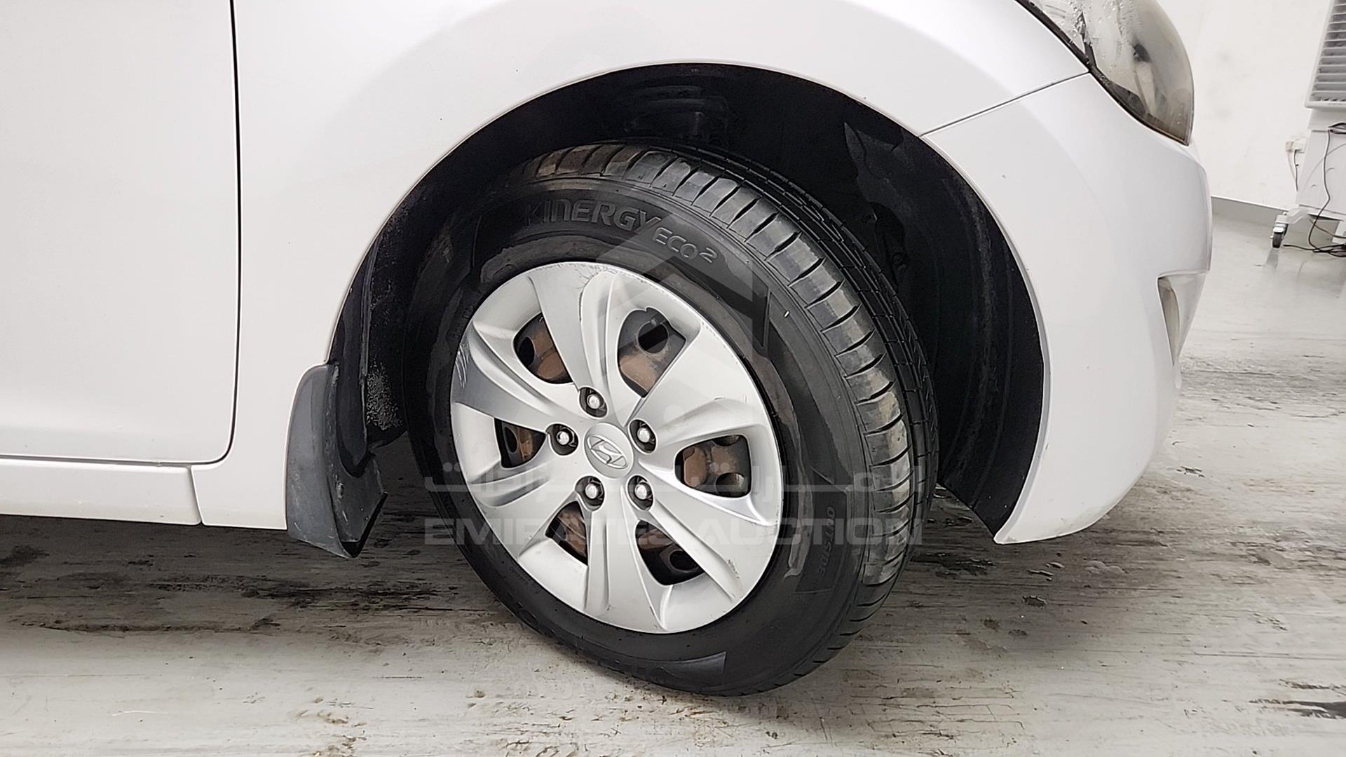 2014 HYUNDAI ELANTRA VIN: KMHDG41C8EU924159