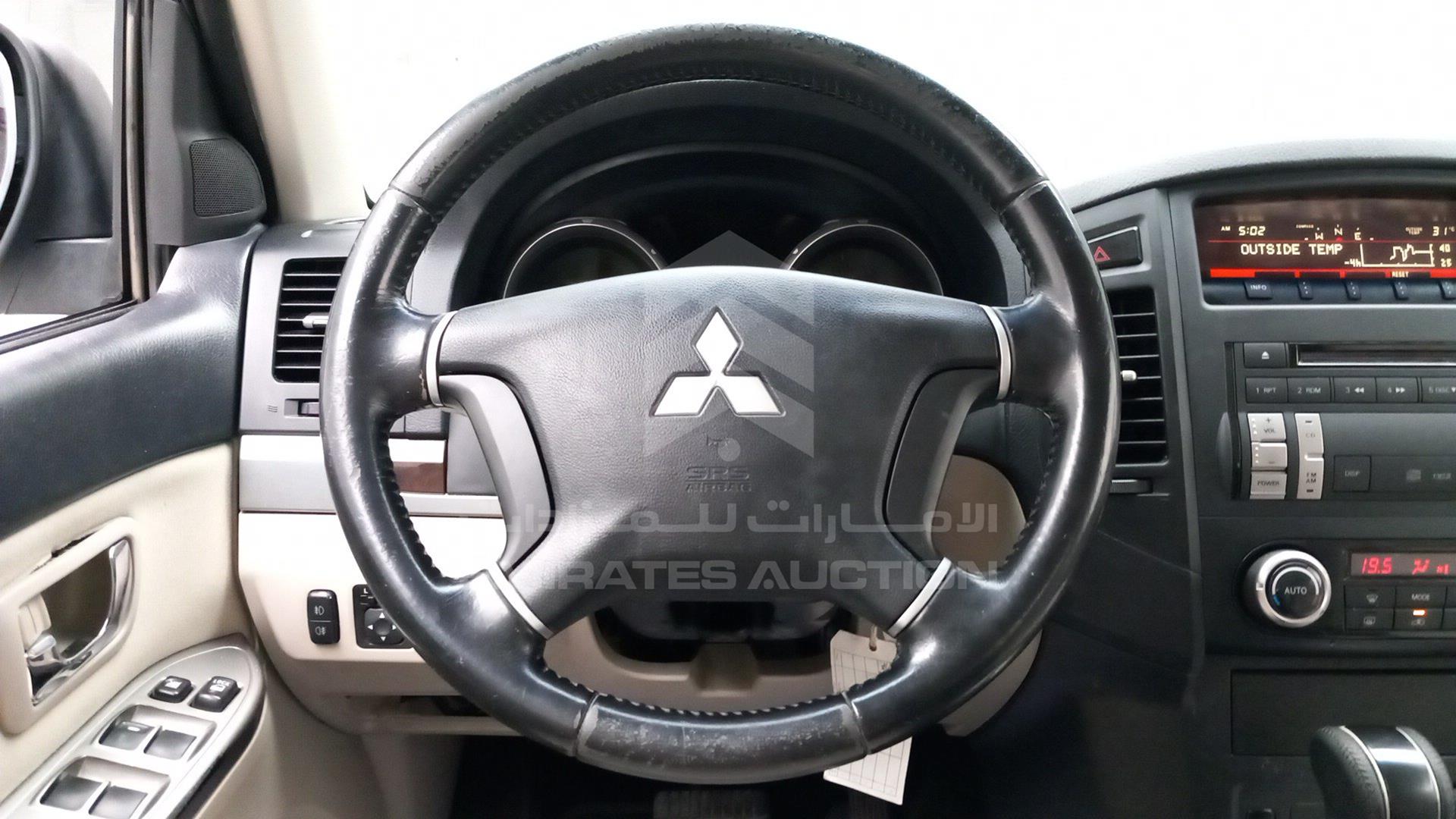2014 MITSUBISHI PAJERO VIN: JMYLRV95WEJ707012