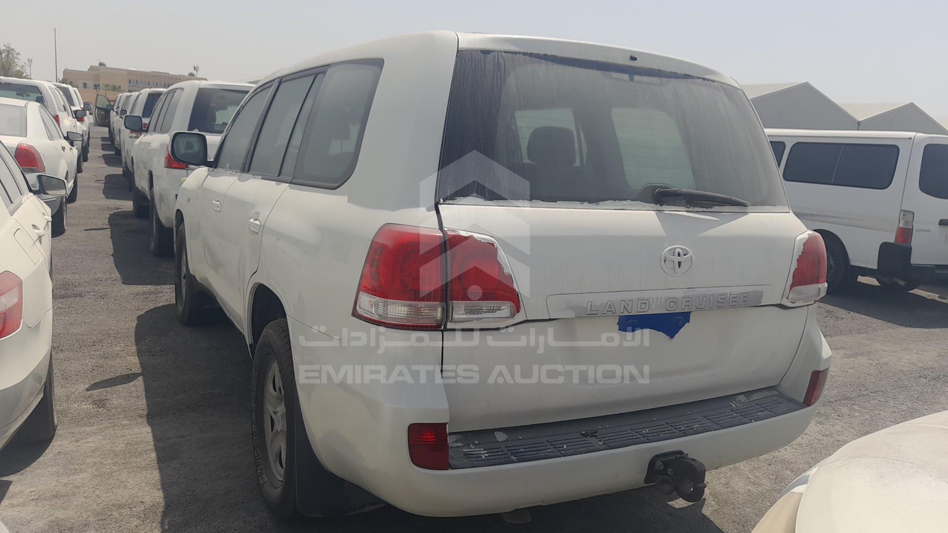 2011 TOYOTA LAND CRUISER VIN: JTMDU09J4B4044435