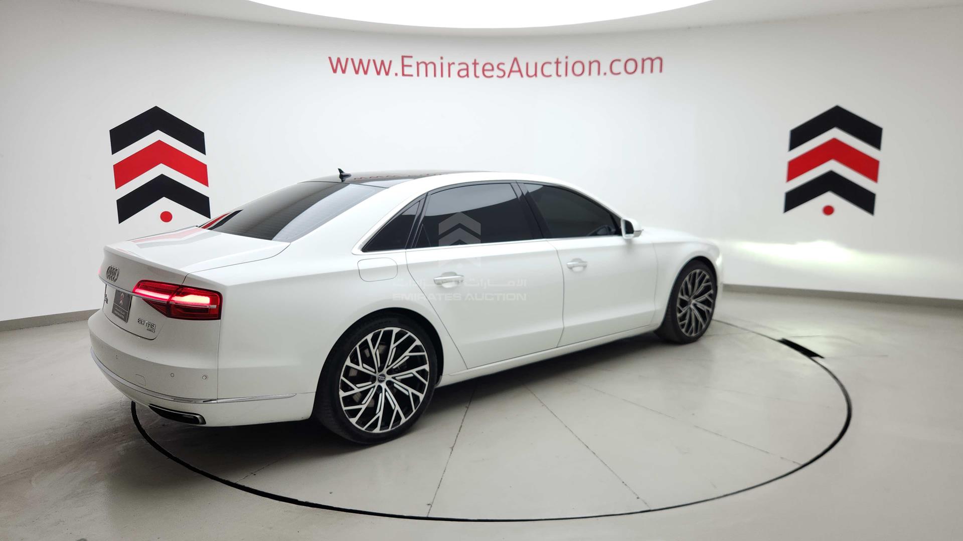 2015 AUDI A8 VIN: WAUY2BFD0FN000446