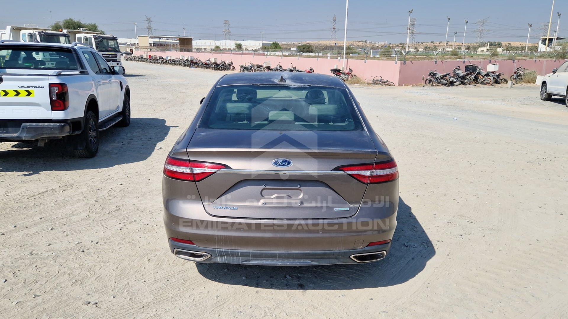 2022 FORD TAURUS VIN: LVSFMBFC7NHD24458