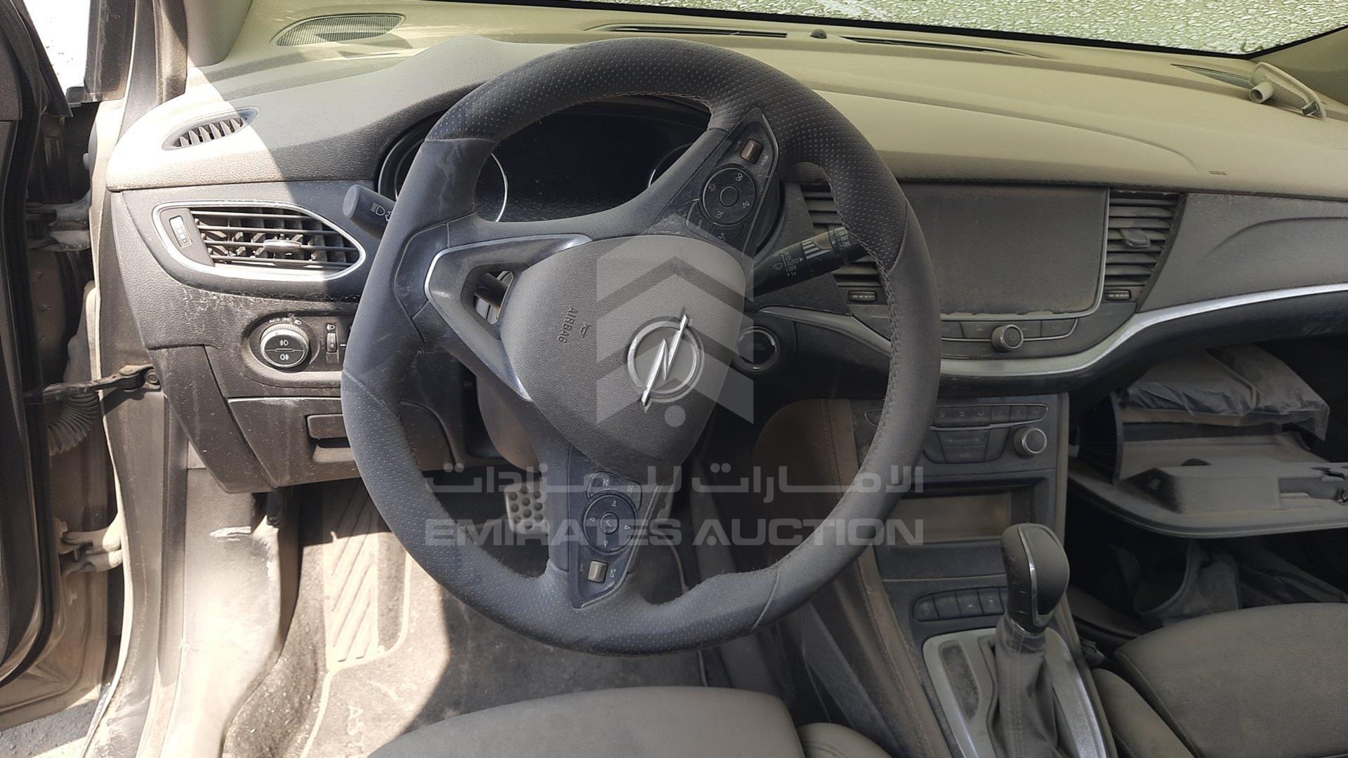 2021 OPEL ASTRA VIN: W0VBE6EC5MG007058