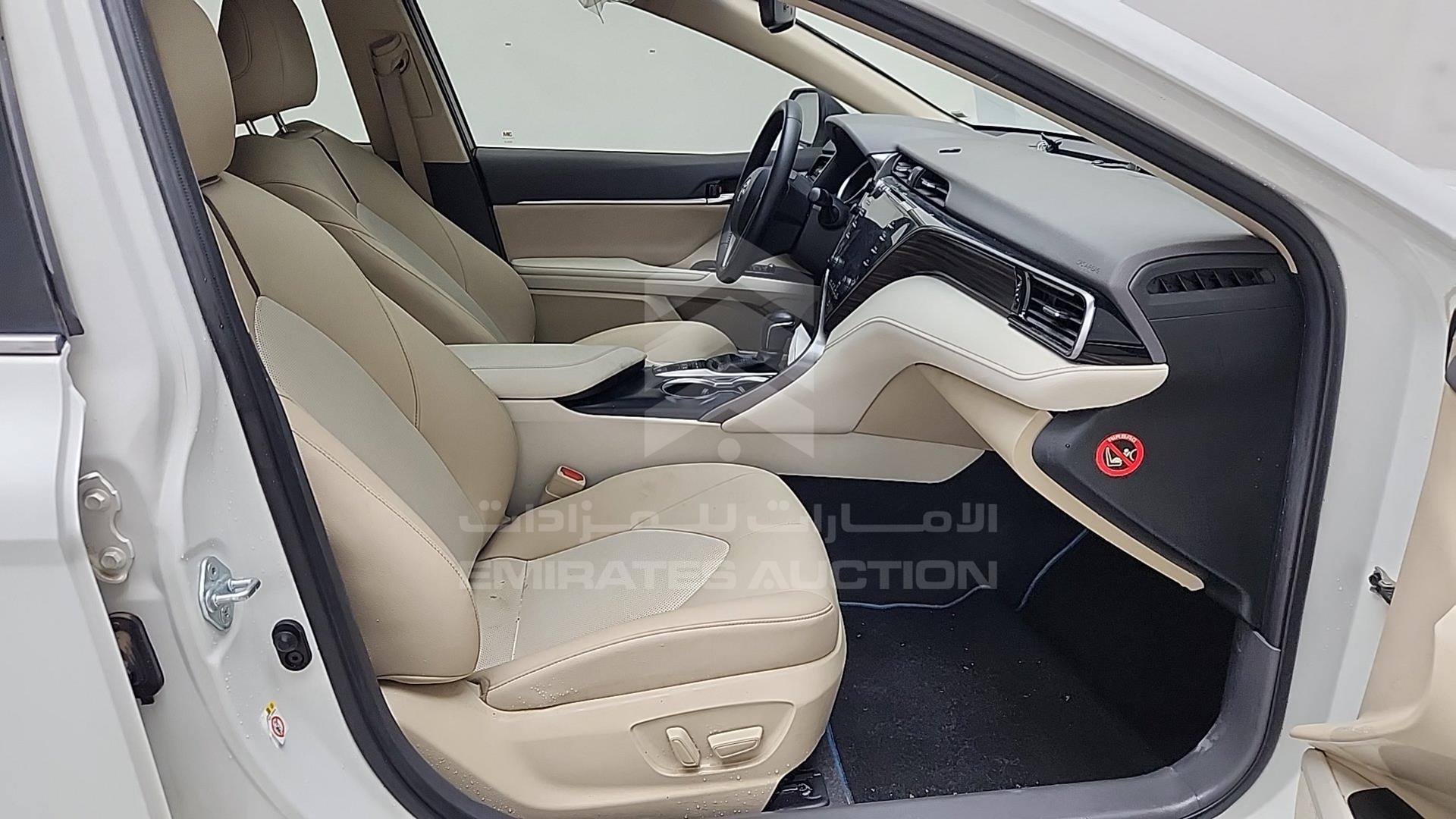 2019 TOYOTA CAMRY HYBRID VIN: JTNB24HK4K3016859