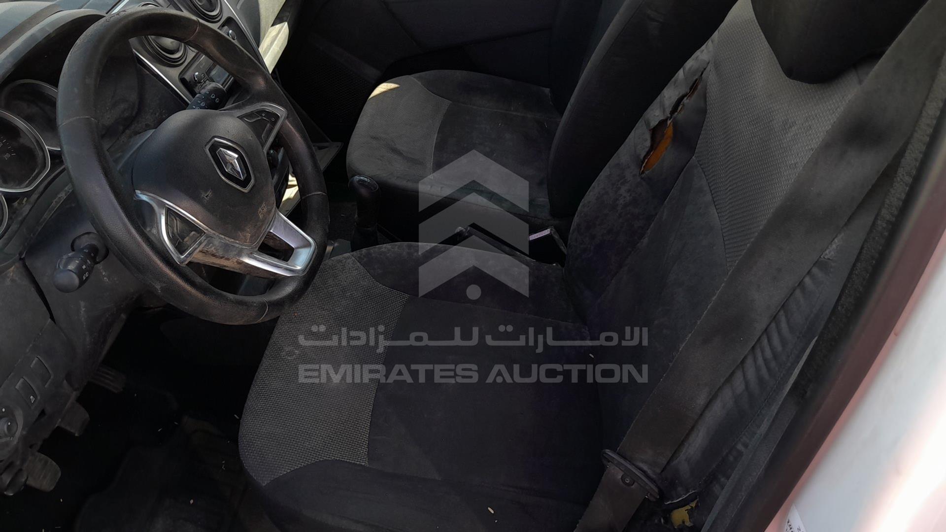 2019 RENAULT DOKKER VIN: VF18SRB42KG465633