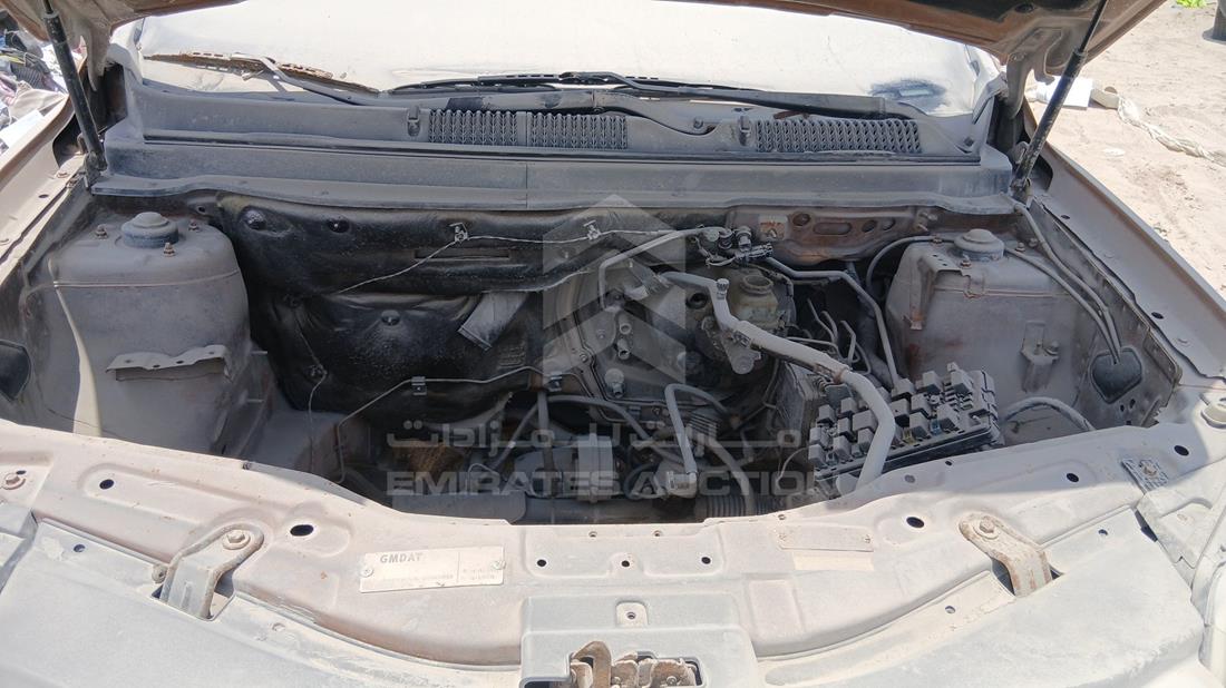 2008 Chevrolet Captiva — Engine Bay — Photo 28