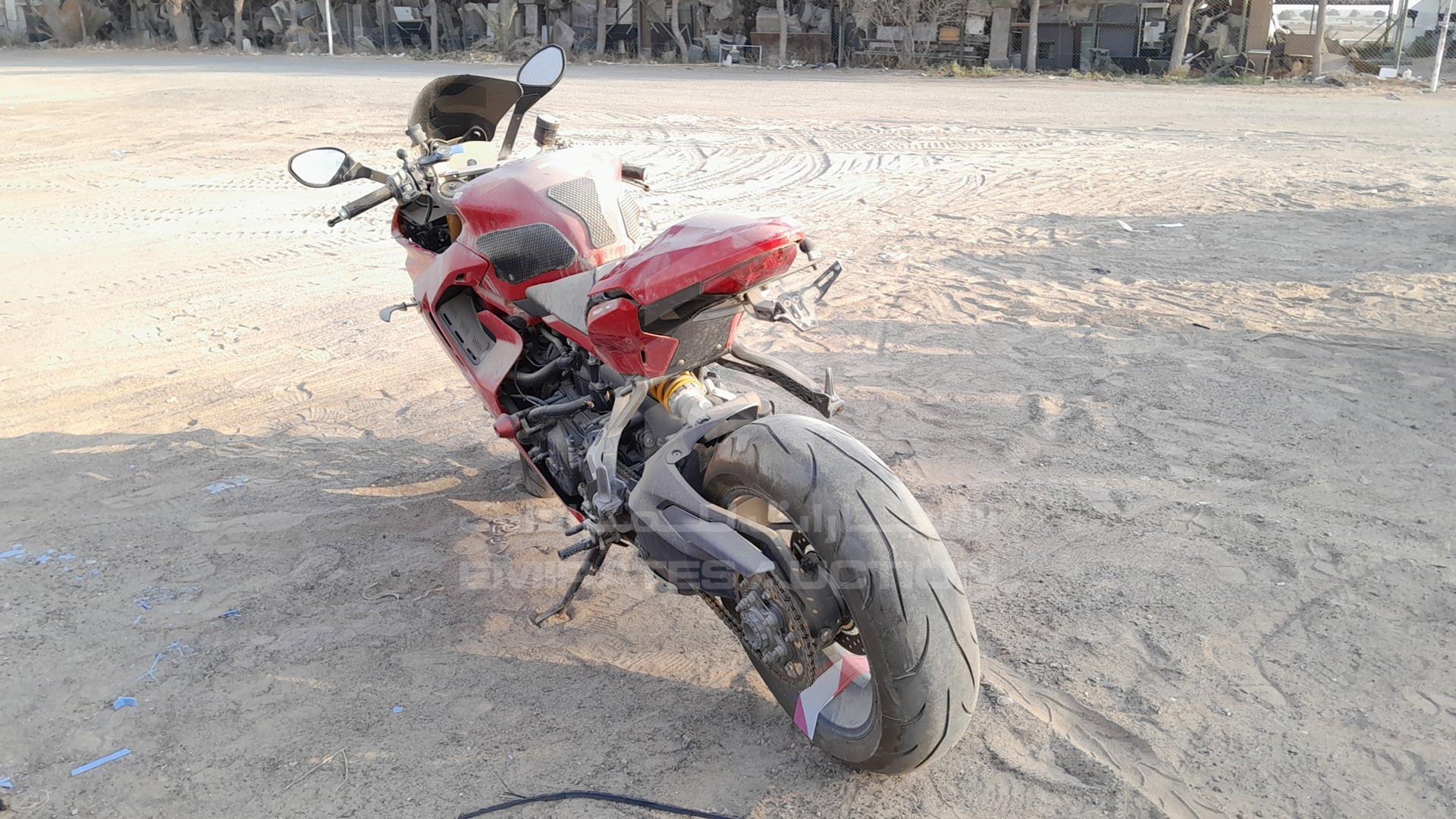 2021 DUCATI SUPER SPORT VIN: ZDM1V00AAMB000768