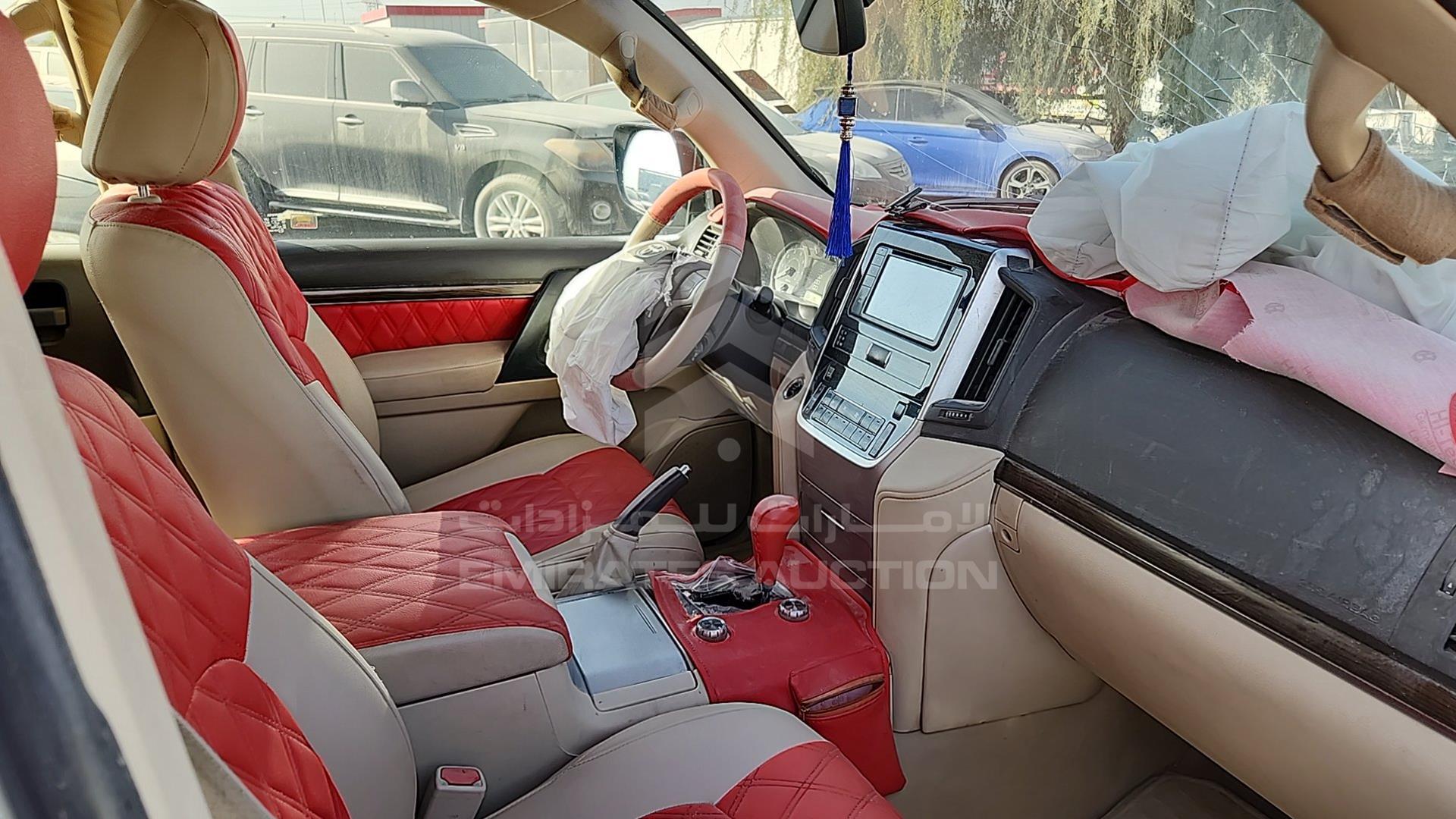 2020 TOYOTA LAND CRUISER VIN: JTMHU01J6L4193878
