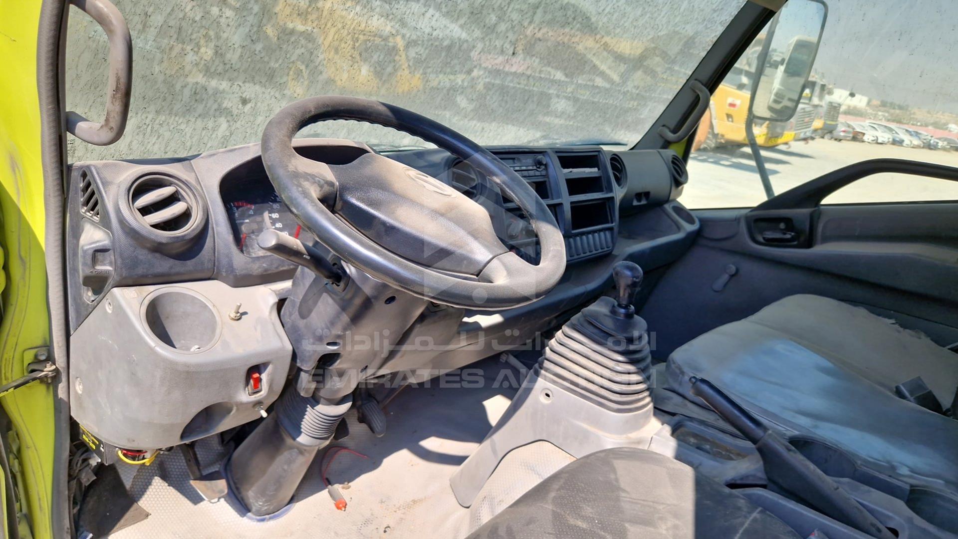 2014 HINO 300 VIN: JHHLCK1H0EK007012