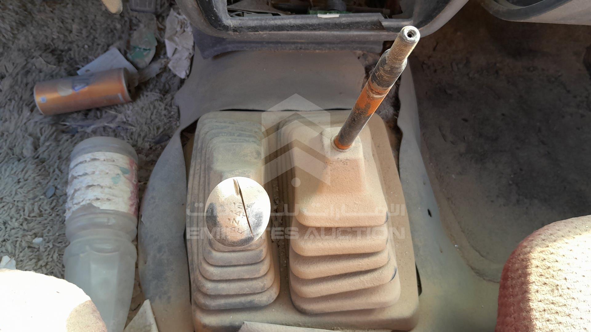 0 NISSAN PICKUP VIN: JN1CBUD21Z0450403