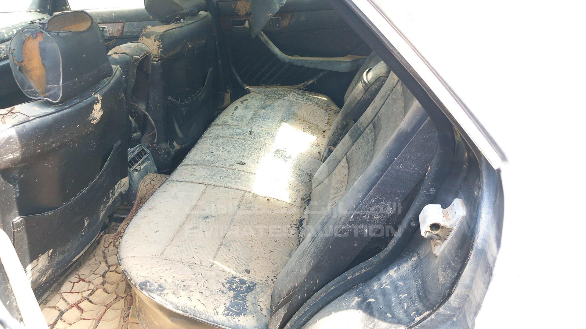 1990 MERCEDES --- VIN: WDB12603618545466