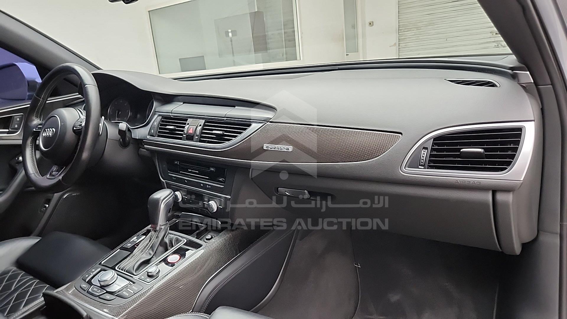 2016 AUDI S6 VIN: WAUB2CFCXGN006369