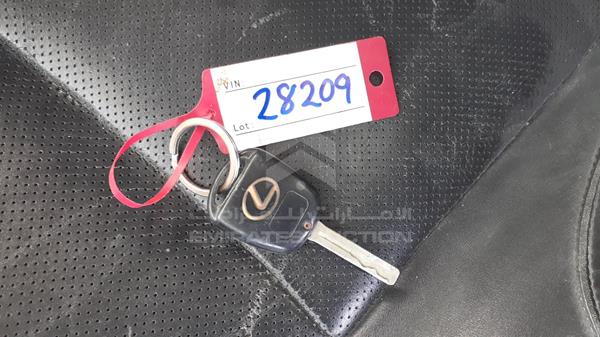 Lexus LS 430 2001 JTHBN30F210025546 Image 30