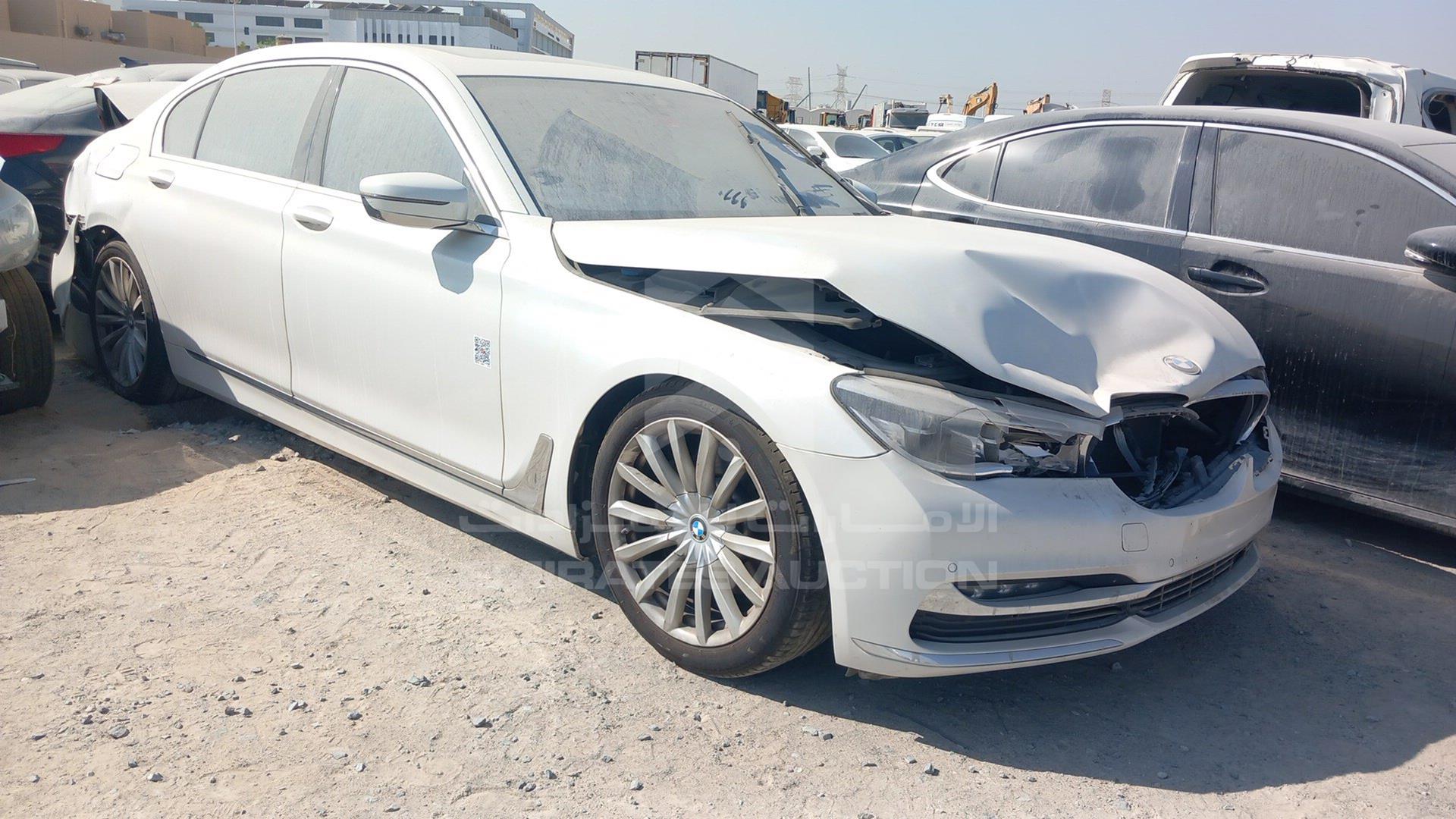 2016 BMW 730 VIN: WBA7E010XGG560458