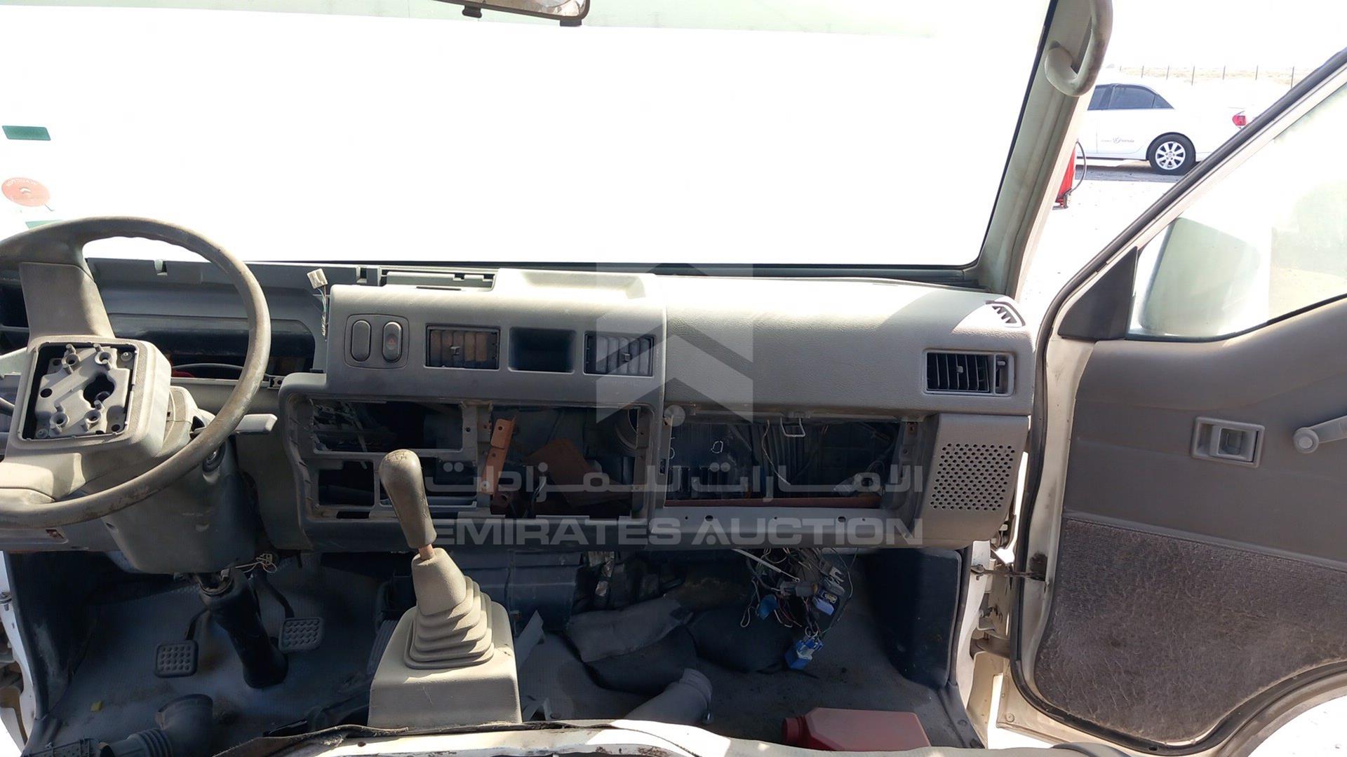 2014 MITSUBISHI L 300 VIN: JMYHNP13WEA700835