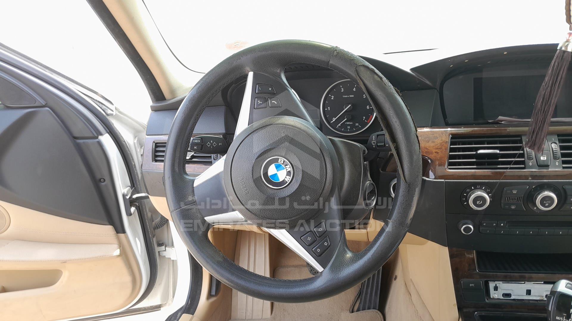 2009 BMW 520 I VIN: WBANT11039CW02286