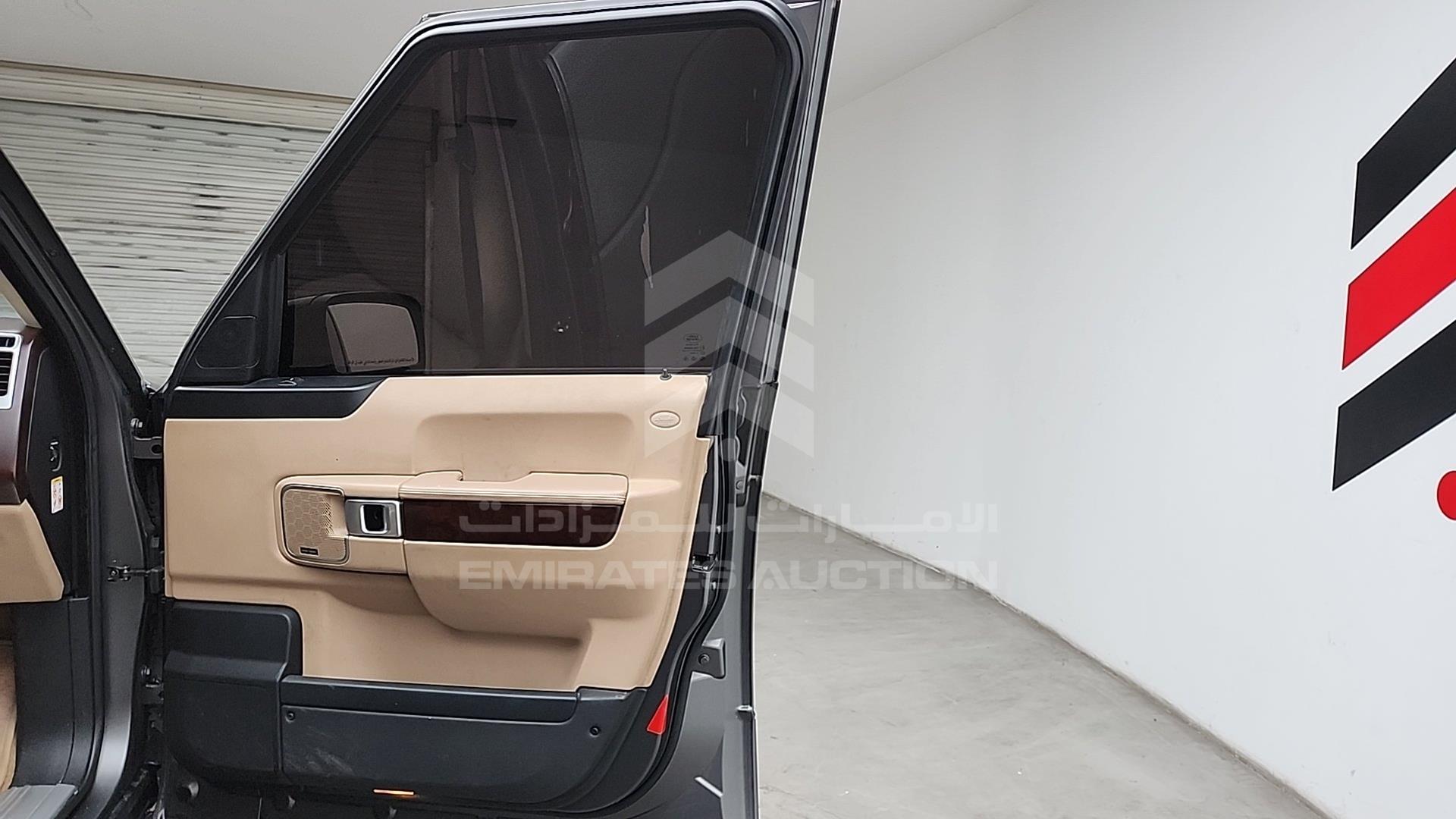 2009 RANGE ROVER HSE VIN: SALLMAM549A302079