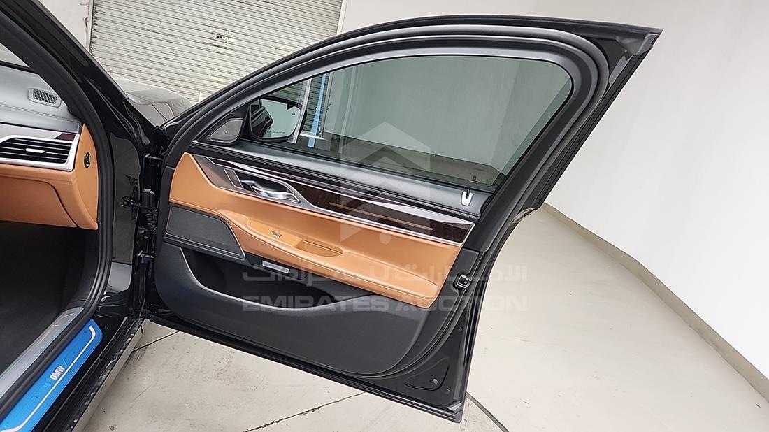 2016 BMW 740 LI — Front Right Door — Photo 32