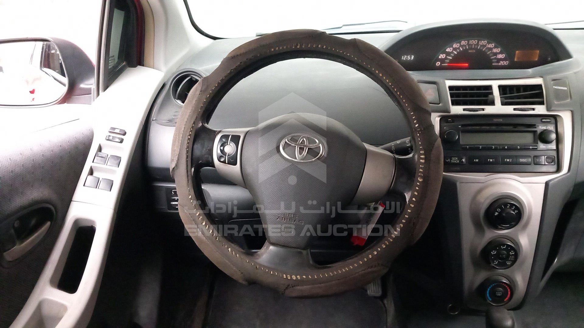 2009 TOYOTA YARIS VIN: JTDKW923995117837