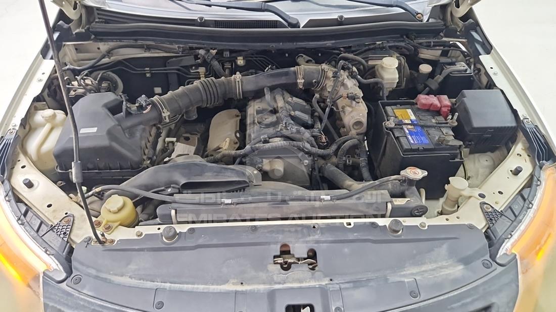 ميتسوبيشي L 200 2016 — خليج المحرك — صورة 41