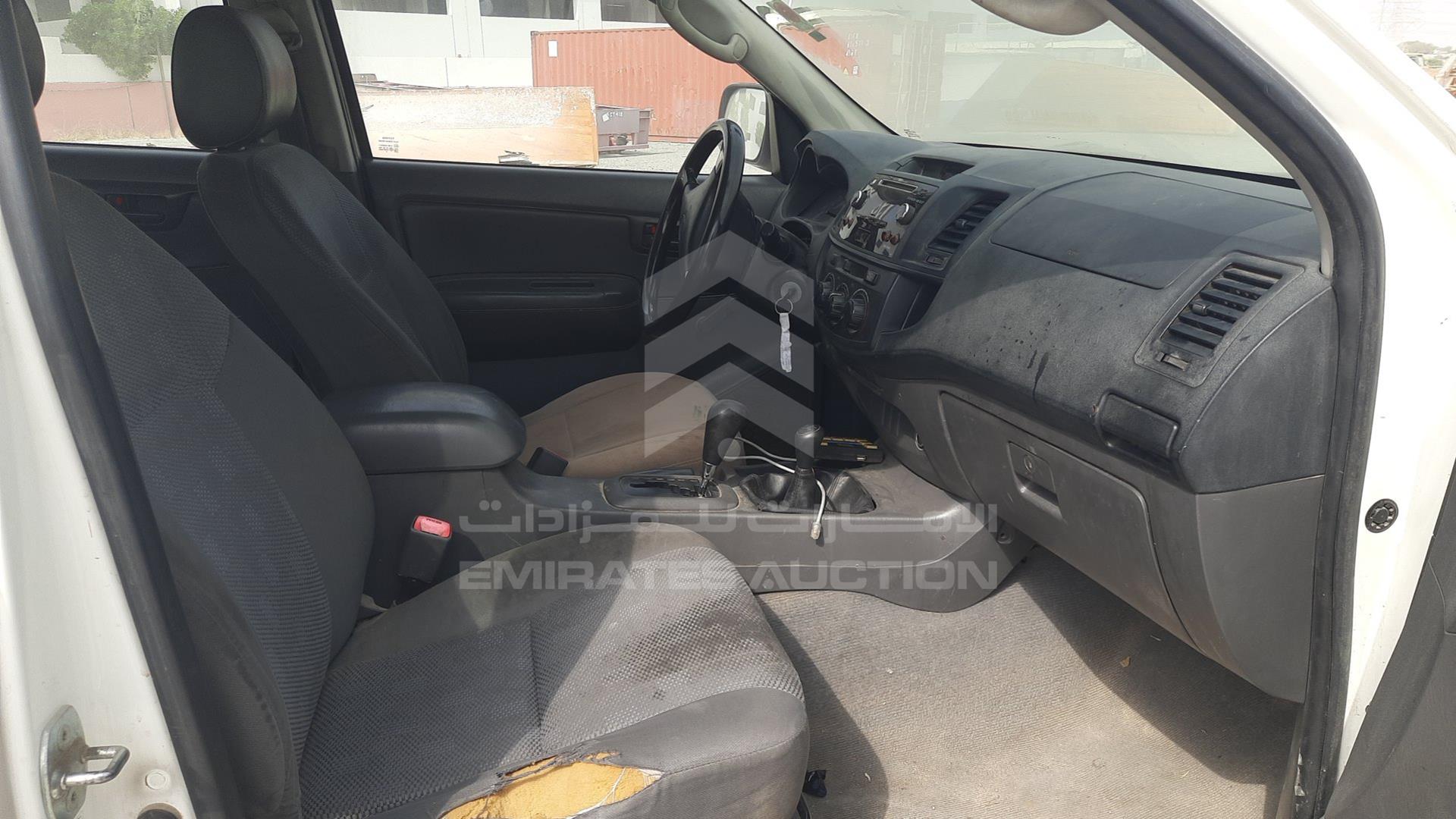 2014 TOYOTA HILUX VIN: MR0FX22G3E1396570