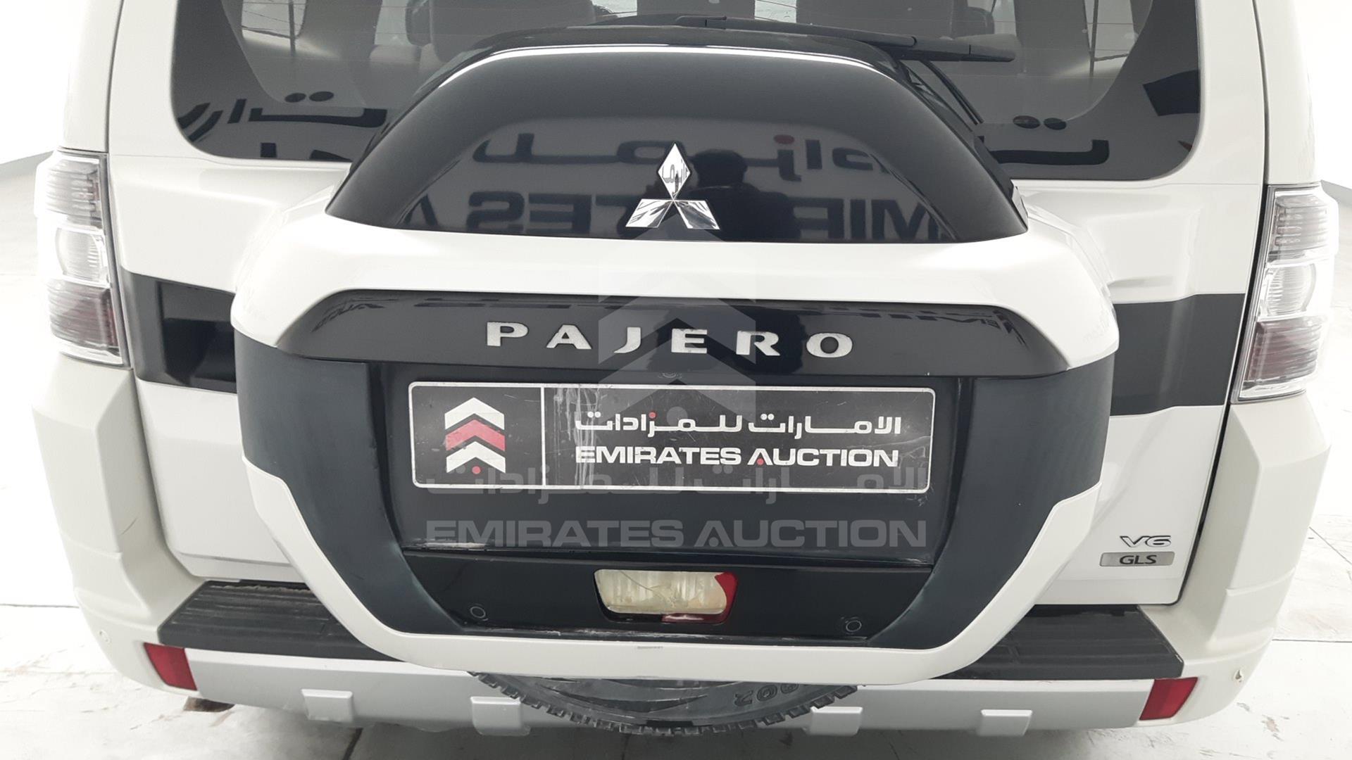 2017 MITSUBISHI PAJERO VIN: JE4MR62N3HJ705986