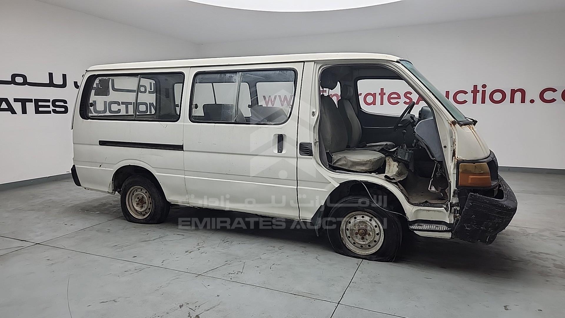 1996 TOYOTA HIACE VIN: RZH1150002818