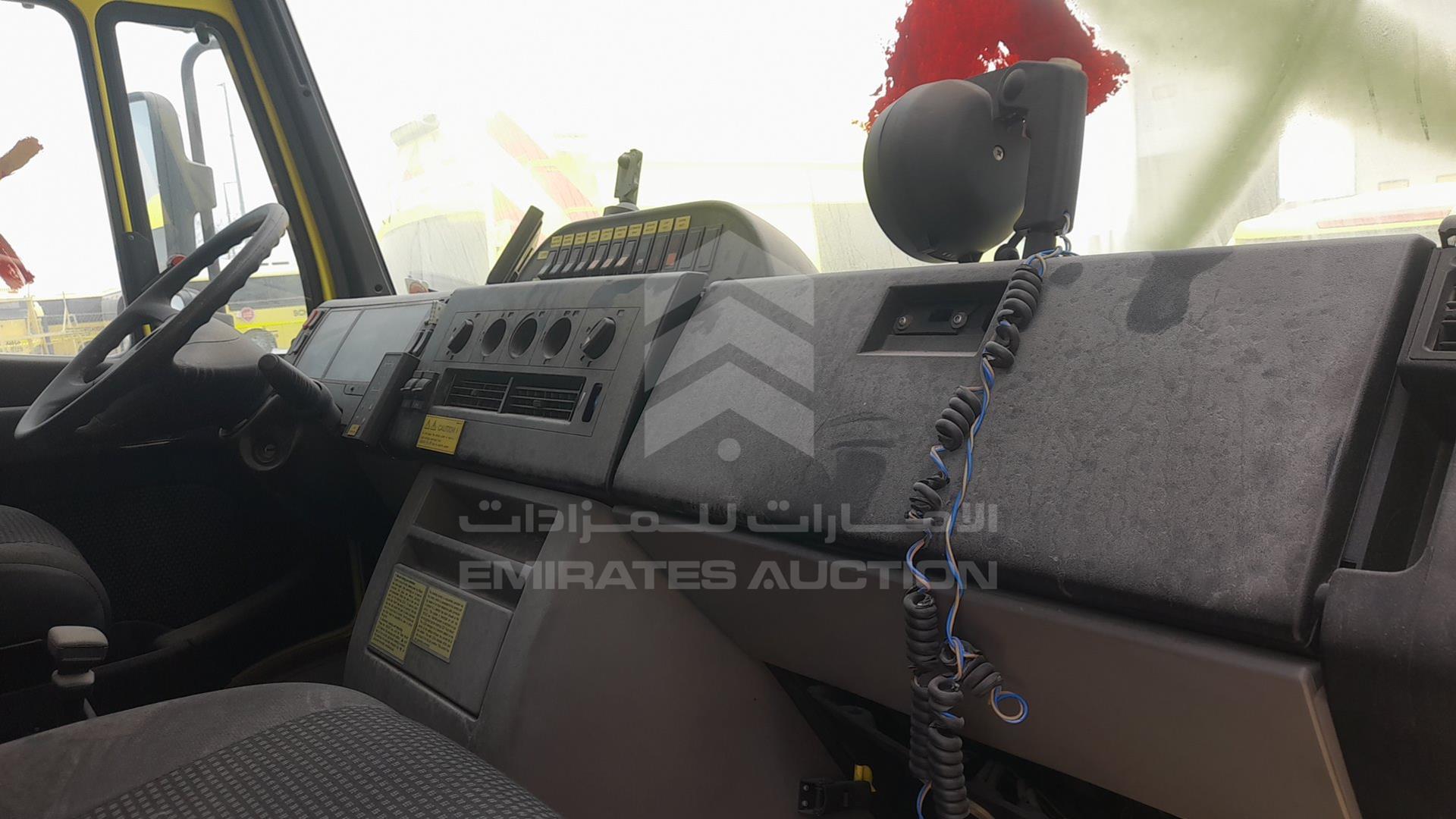0 MERCEDES --- VIN: WD3D049349N137250