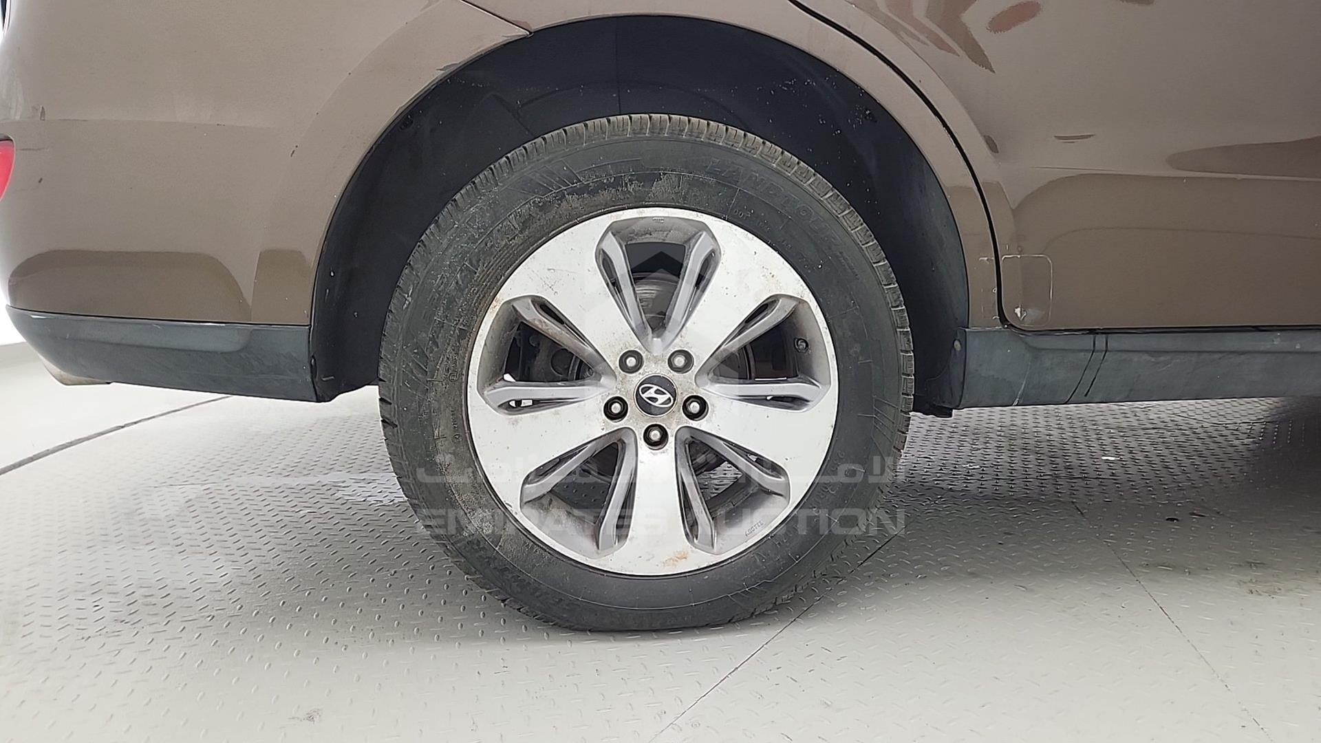 2012 HYUNDAI SANTA FE VIN: KMHSH81B0CU797908