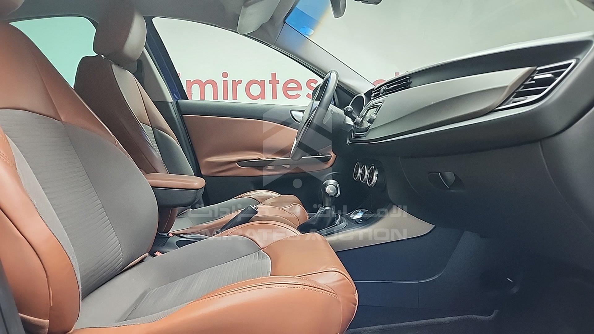 2015 ALFA ROMEO GILULIETTA VIN: ZARCABCA7F7359166